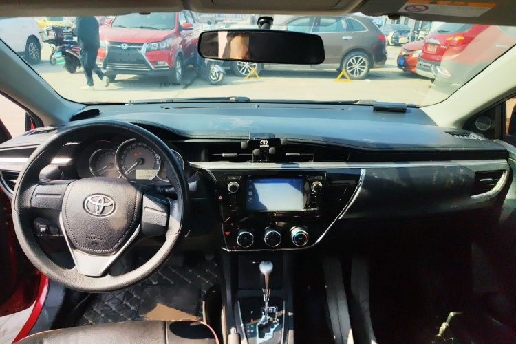 丰田 卡罗拉 2014款 1.6L CVT GL中控内饰12