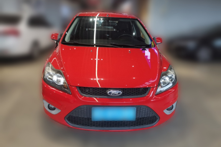 福特 福克斯 2013款 两厢经典 1.8L 自动基本型车身外观2