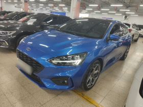 福特 福克斯 2020款 三厢 EcoBoost 180 自动ST Line