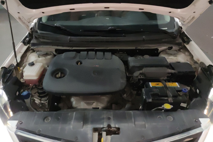 长安 逸动 2016款 1.6L GDI 自动劲尚型局部细节24