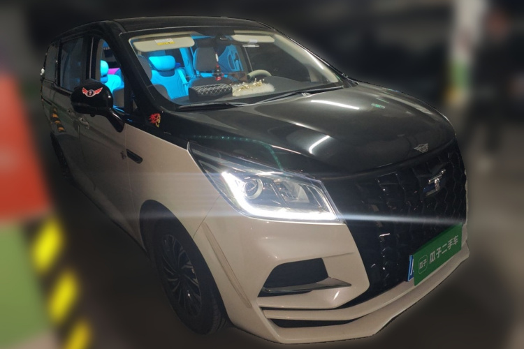 长安欧尚科尚 2022款 1.5T 自动商务型车身外观3