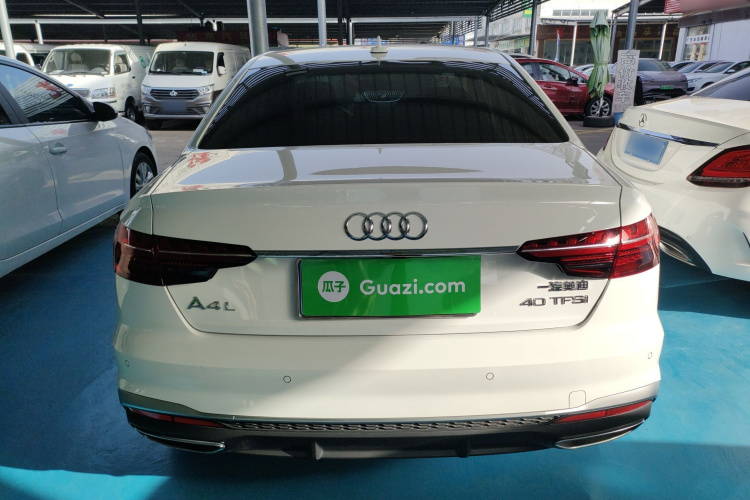 奥迪A4L 2023款 40 TFSI 时尚动感型车身外观6