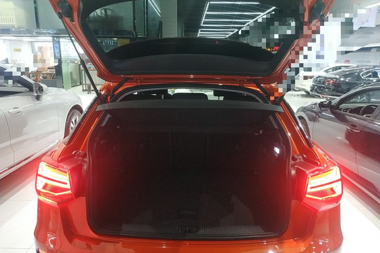 奥迪Q2L 2020款 35 TFSI 进取动感型局部细节23