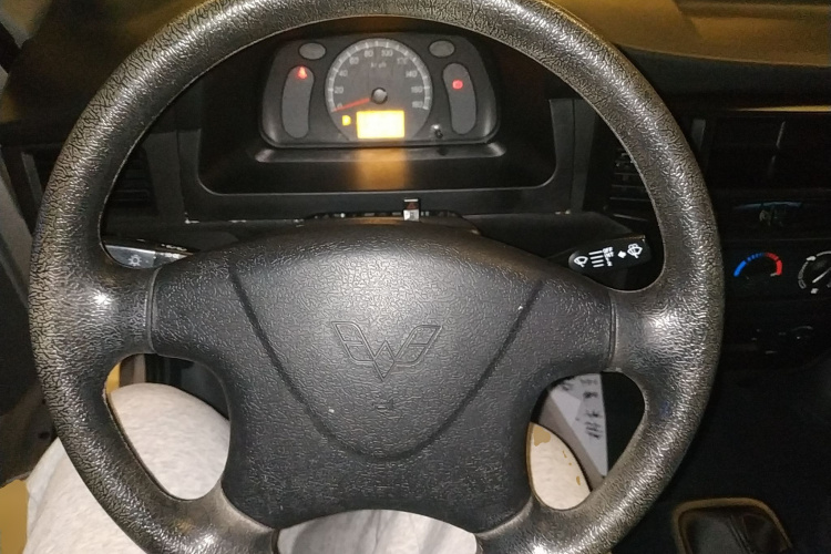 五菱汽车 五菱之光小卡 2023款 1.5L 单排LAR中控内饰13