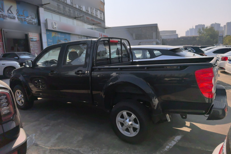 长城 风骏5 2023款 2.0T 柴油两驱精英型平槽车箱车身外观6005