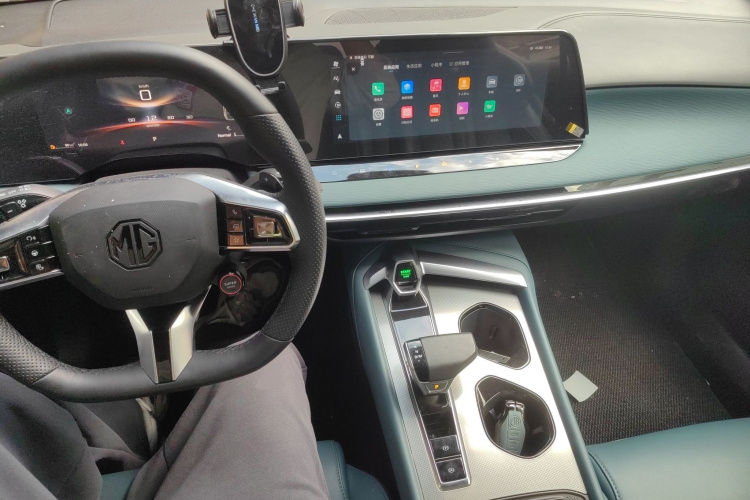 名爵 MG7 2023款 2.0T 自动猎美尊享版中控内饰7002