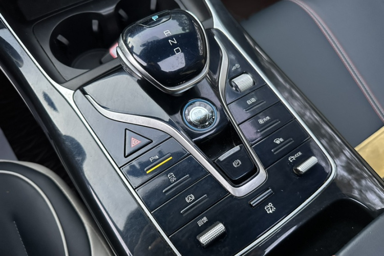 比亚迪 秦PLUS 2021款 EV 510KM 出行版局部细节18