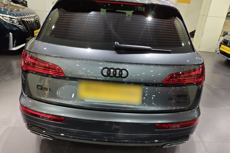 奥迪Q5L 2024款 40 TFSI 豪华动感型车身外观6