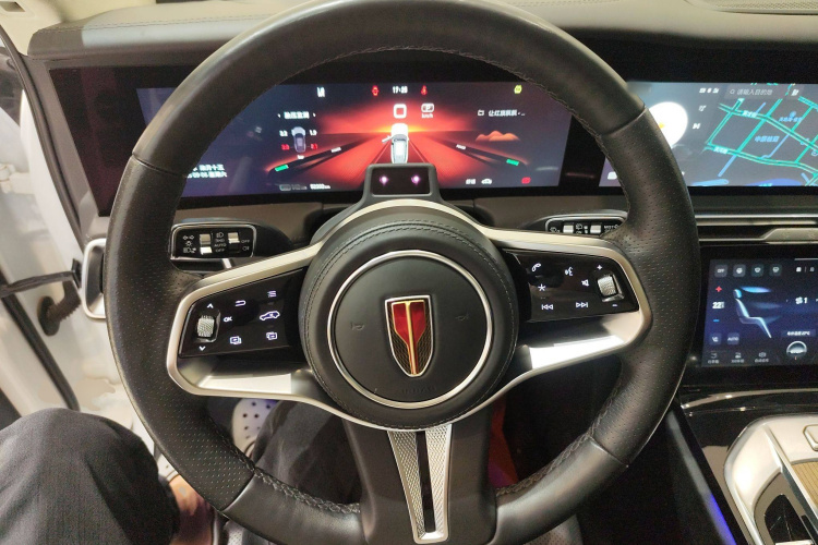 红旗E-HS9 2021款 510km 旗领版 四座中控内饰13