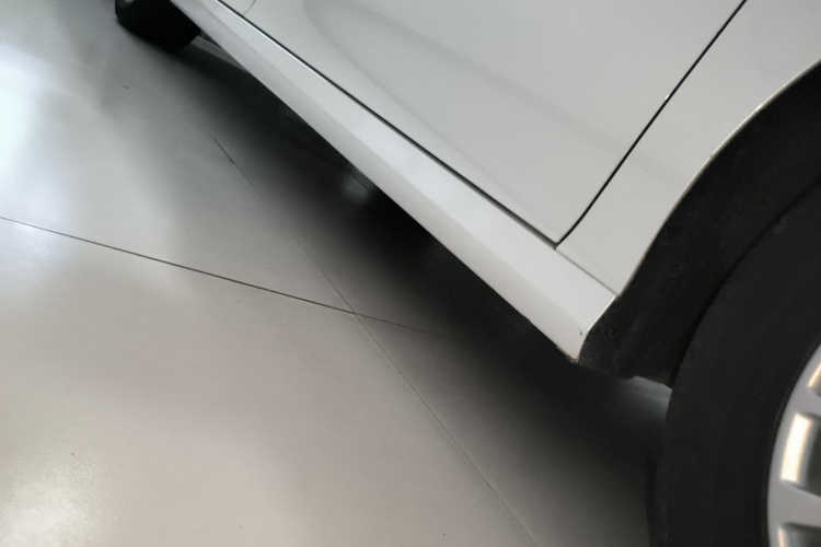 丰田 凯美瑞 2024款 双擎 2.0HGVP 豪华版局部细节9001