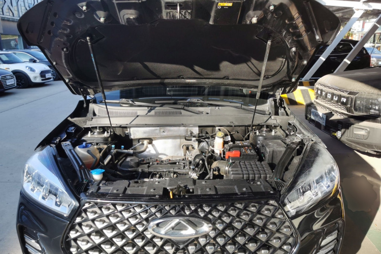 奇瑞 瑞虎7 2020款 神行版 1.5T CVT神行1号机舱底盘24