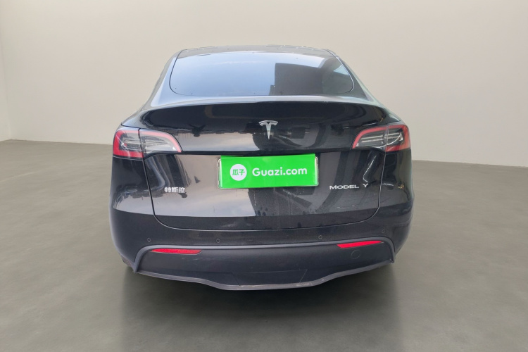 特斯拉 Model Y 2022款 改款 长续航全轮驱动版车身外观6