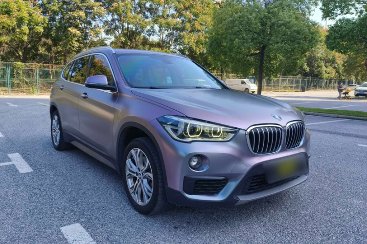 宝马X1 2019款 sDrive20Li 领先型车身外观6002