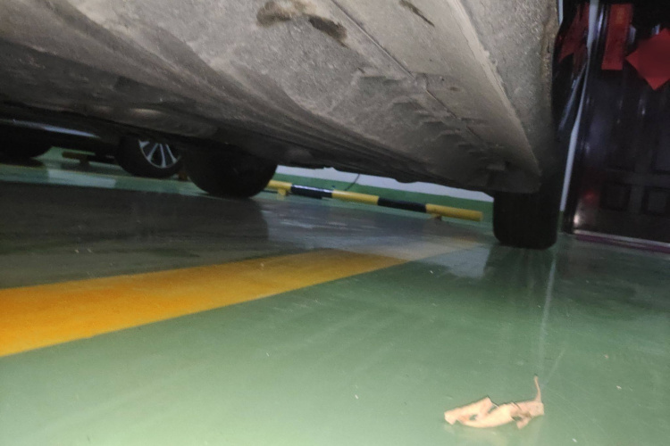 奔驰GLC 2023款 GLC 260 L 4MATIC 豪华型 5座局部细节9004