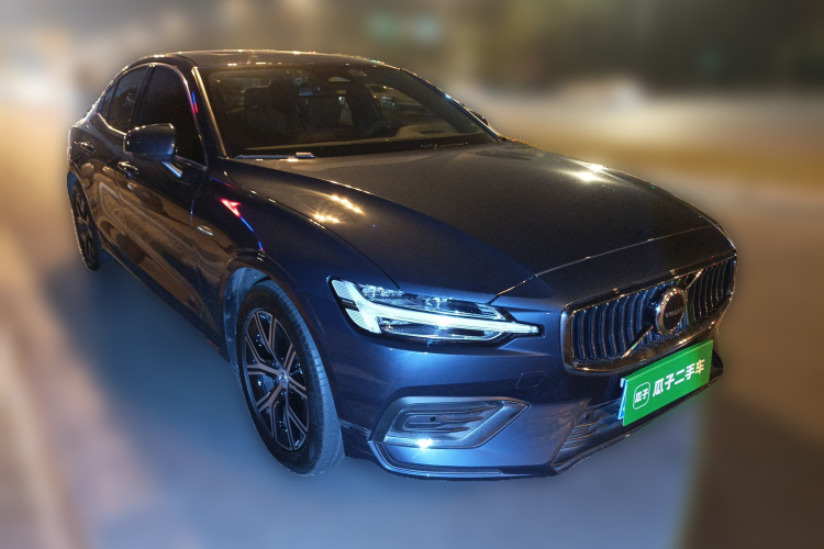 沃尔沃S60 2024款 B4 智逸豪华版车身外观3