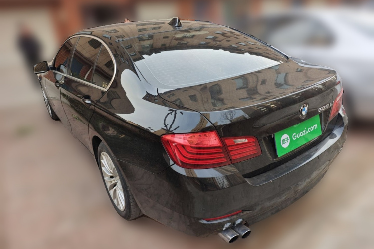 宝马5系 2017款 520Li 典雅型车身外观5