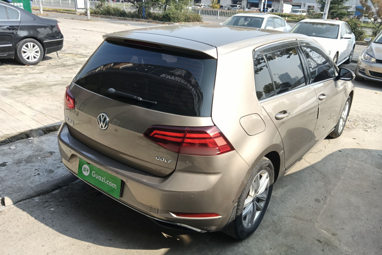 大众 高尔夫 2018款 1.6L 自动舒适型车身外观7