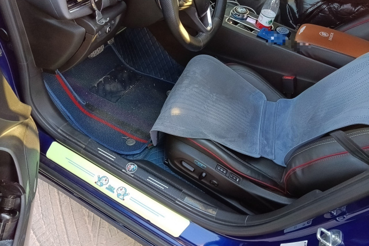 别克 君威 2020款 GS 28T 尊贵型中控内饰7002