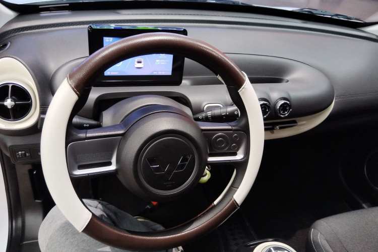 五菱汽车 五菱缤果 2024款 203km 轻享款中控内饰7002