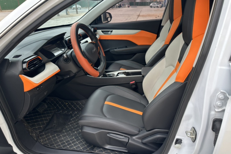 东风风神 奕炫 2023款 马赫版 1.5L 自动追影版局部细节19