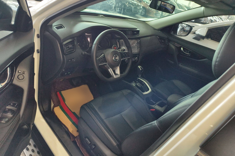 日产 奇骏 2023款 经典 2.0L 两驱智联臻享版局部细节19