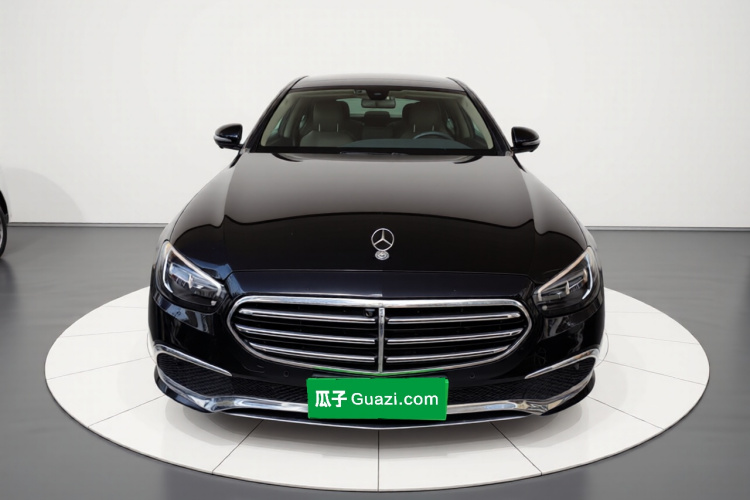 奔驰E级 2023款 E 300 L 时尚型车身外观2