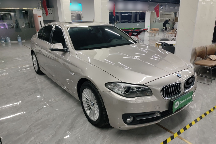 宝马5系 2014款 525Li 领先型车身外观3