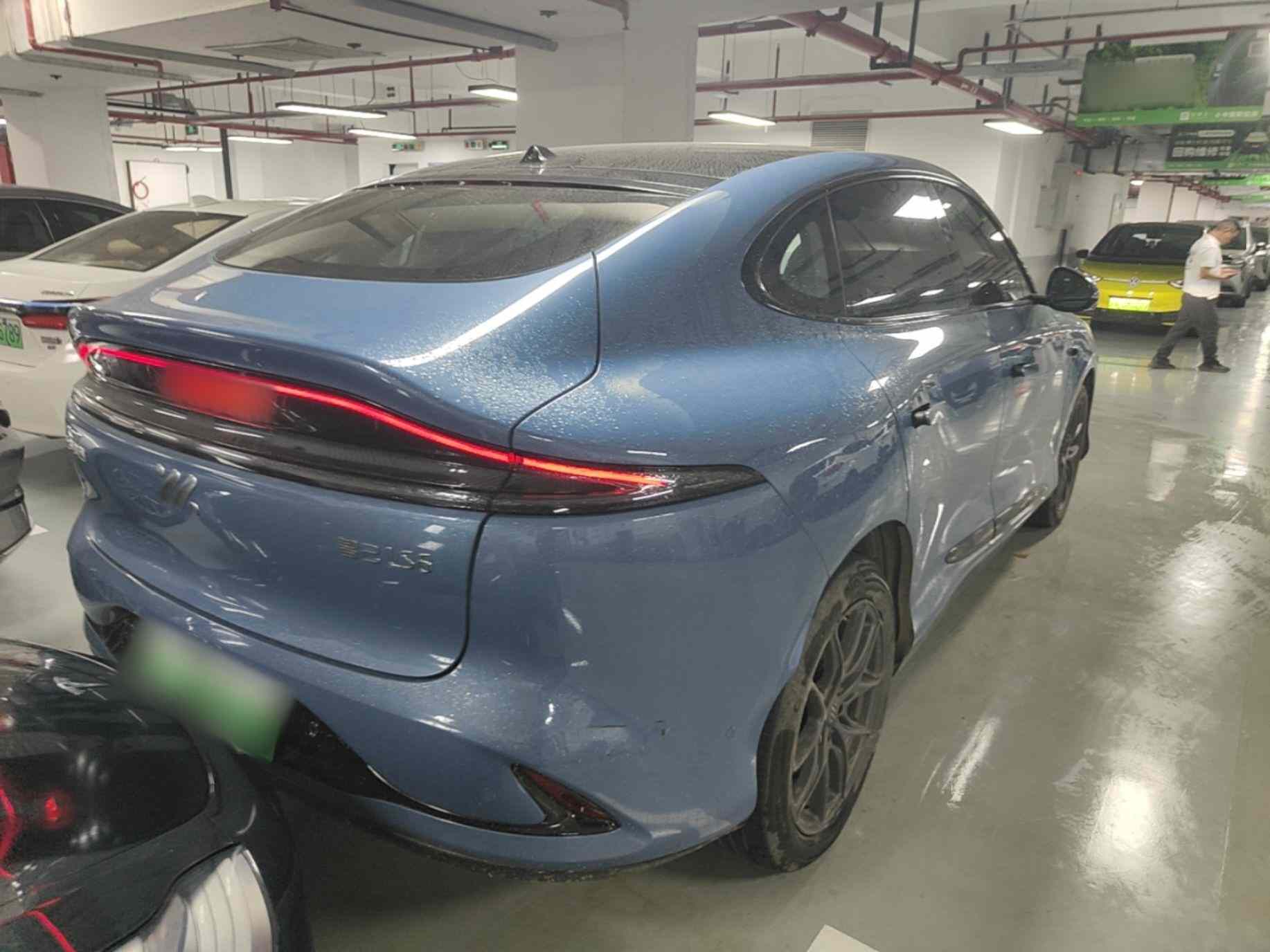 智己汽车 智己LS6 2025款 灵蜥智驾版(4)