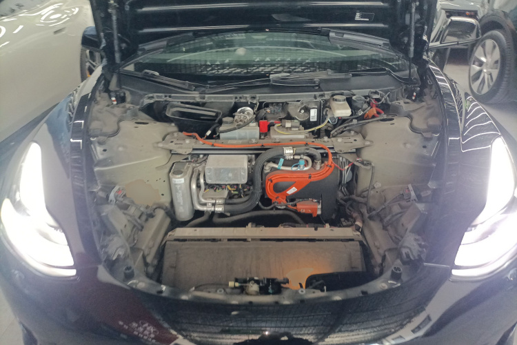 特斯拉 Model 3 2022款 后轮驱动版机舱底盘24