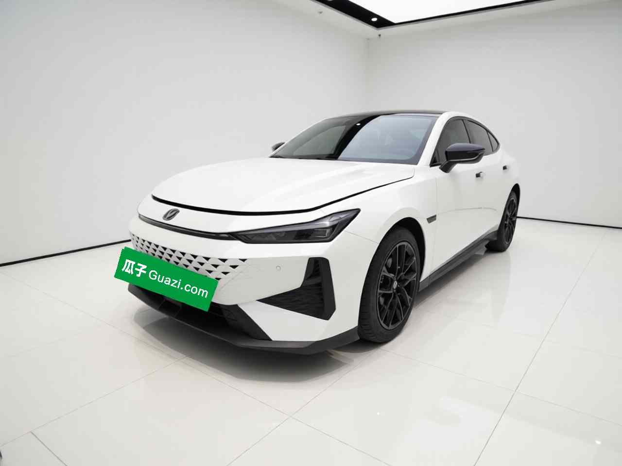 长安UNI-V 2024款 1.5T 尊贵型(2)