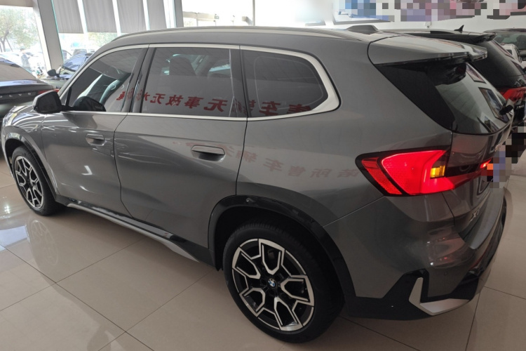 宝马X1 2023款 sDrive25Li X设计套装车身外观6003