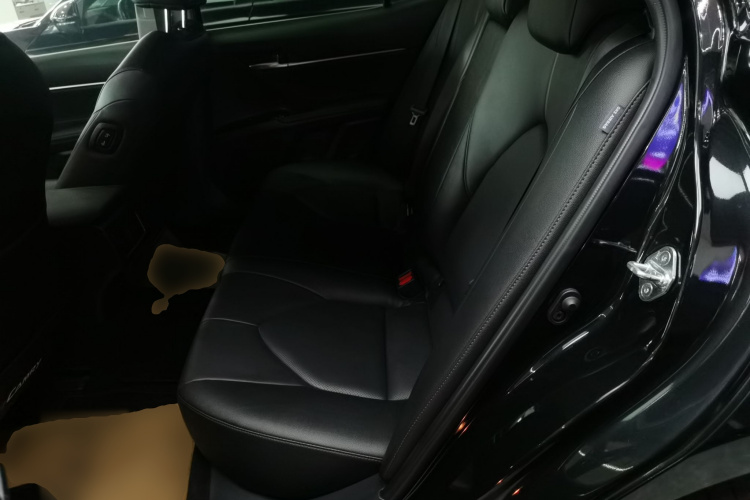 丰田 凯美瑞 2021款 2.0G 豪华版中控内饰21