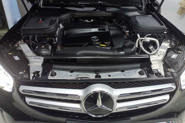 奔驰GLC 2021款 GLC 260 L 4MATIC 动感型机舱底盘24