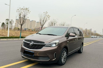 别克GL8 2021款 陆上公务舱 652T 尊贵型