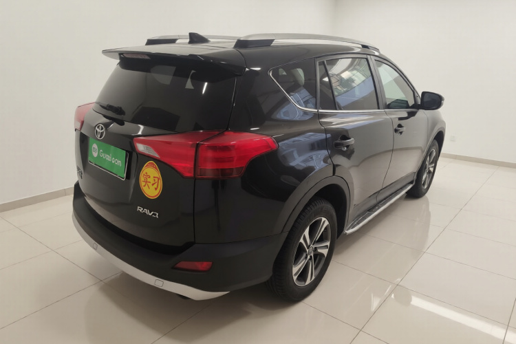 丰田 RAV4荣放 2015款 2.0L CVT两驱风尚版车身外观7