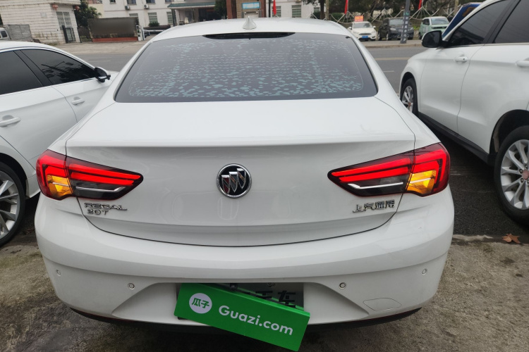 别克 君威 2017款 20T 精英型车身外观6