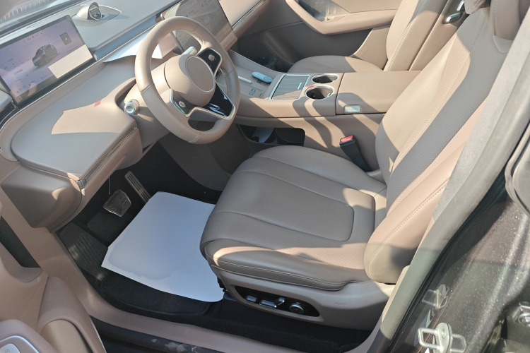 鸿蒙智行 智界R7 2025款 增程 251km Max中控内饰19