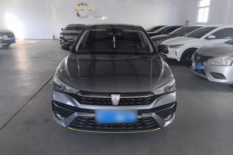 荣威i5 2021款 1.5L CVT铂金版车身外观2