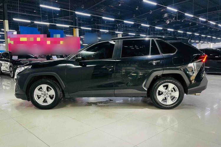 丰田 RAV4荣放 2024款 2.0L CVT两驱都市版车身外观6007