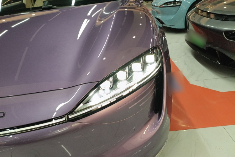 鸿蒙智行 智界R7 2025款 增程 251km Max局部细节36