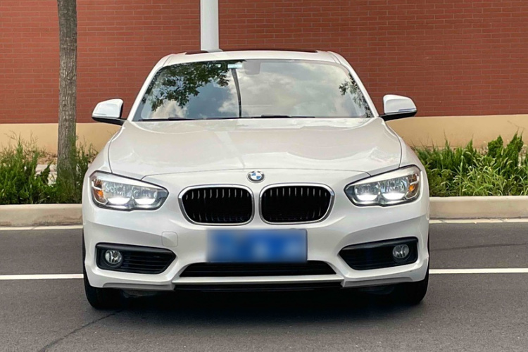 宝马1系(进口) 2016款 118i 领先型车身外观6001