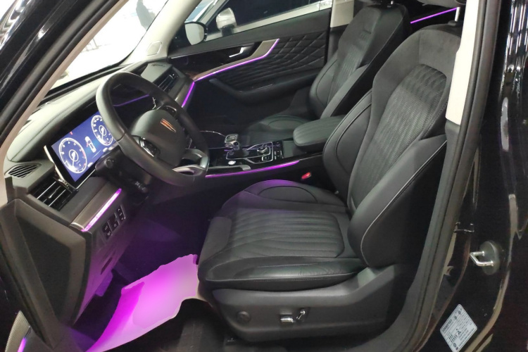 红旗HS5 2022款 改款 2.0T 智联旗享版中控内饰19