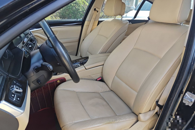 宝马5系 2013款 525Li 豪华型中控内饰19