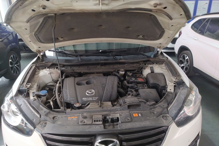 马自达CX-5 2015款 2.0L 自动两驱都市型机舱底盘24