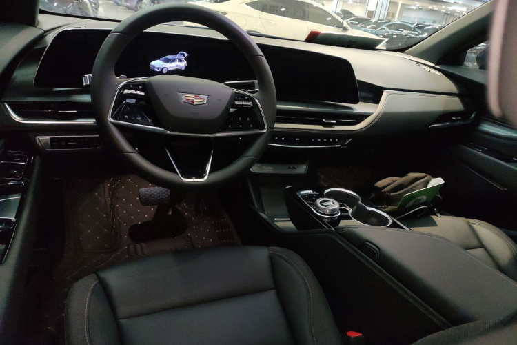 凯迪拉克GT4 2023款 25T 风尚型中控内饰12