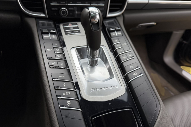 保时捷 2014款 Panamera S Executive 3.0T中控内饰7006
