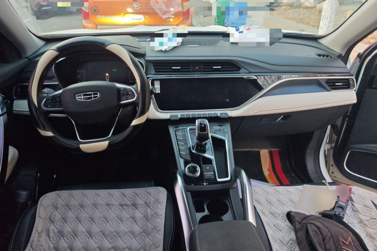 吉利汽车 2022款 博越X 1.8TD DCT智慧型中控内饰12