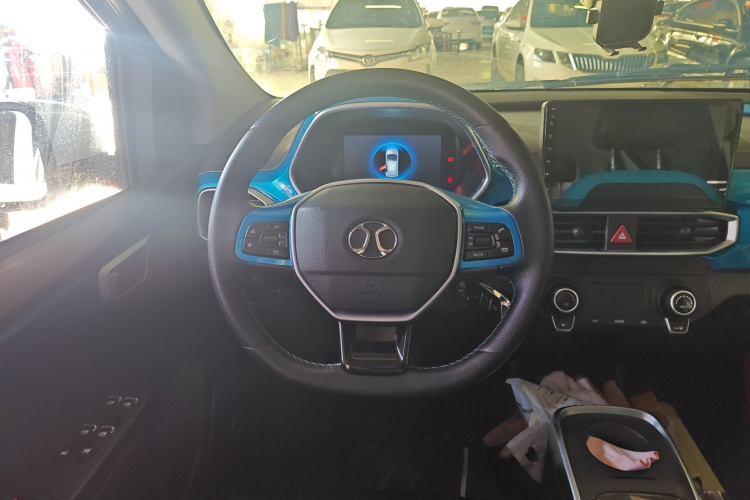 北汽新能源EC3 2019款 灵动版中控内饰13