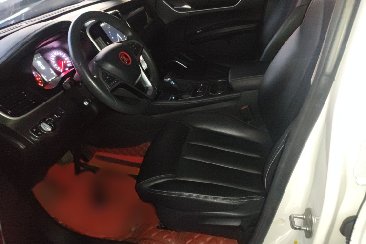 比亚迪 宋MAX 2017款 1.5T 自动智联精英型 7座局部细节19