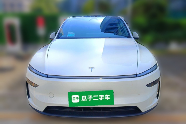 特斯拉 Model Y 2025款 后轮驱动版车身外观6001